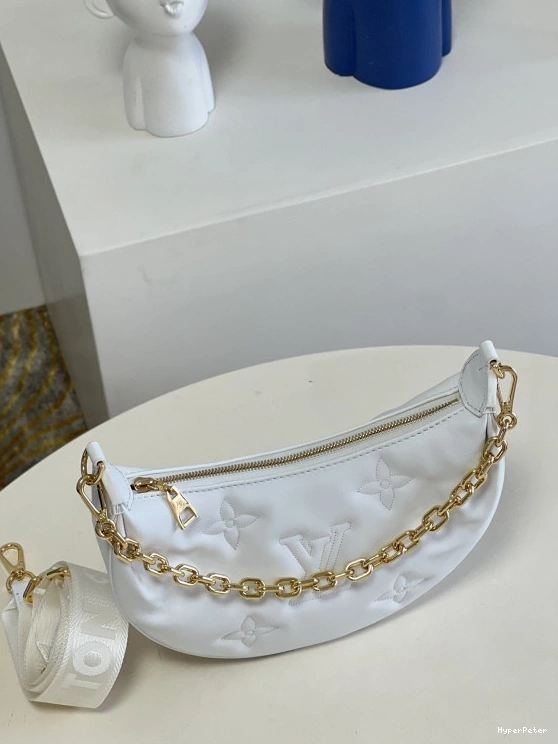 VUITTON LOUIS MOON OVER THE 0821